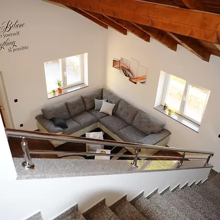 M&m Villa Nin